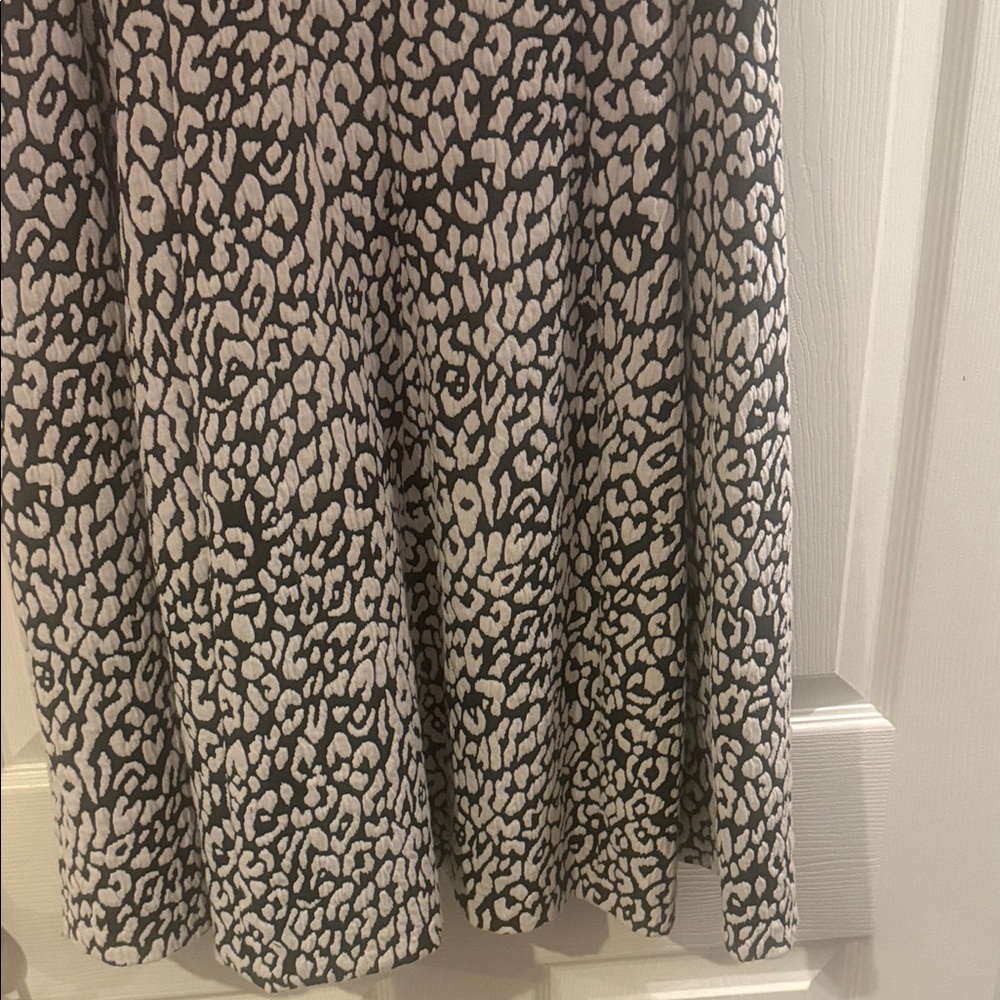 Kate Spade Black and White Animal Print Top with Gold Zipper - Picture 3 of 8